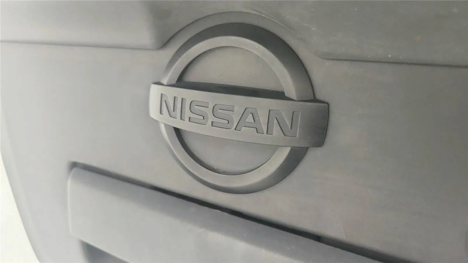Used 2021 Nissan Frontier SV w/ Midnight Edition Floor Mats AWD/4WD image 16