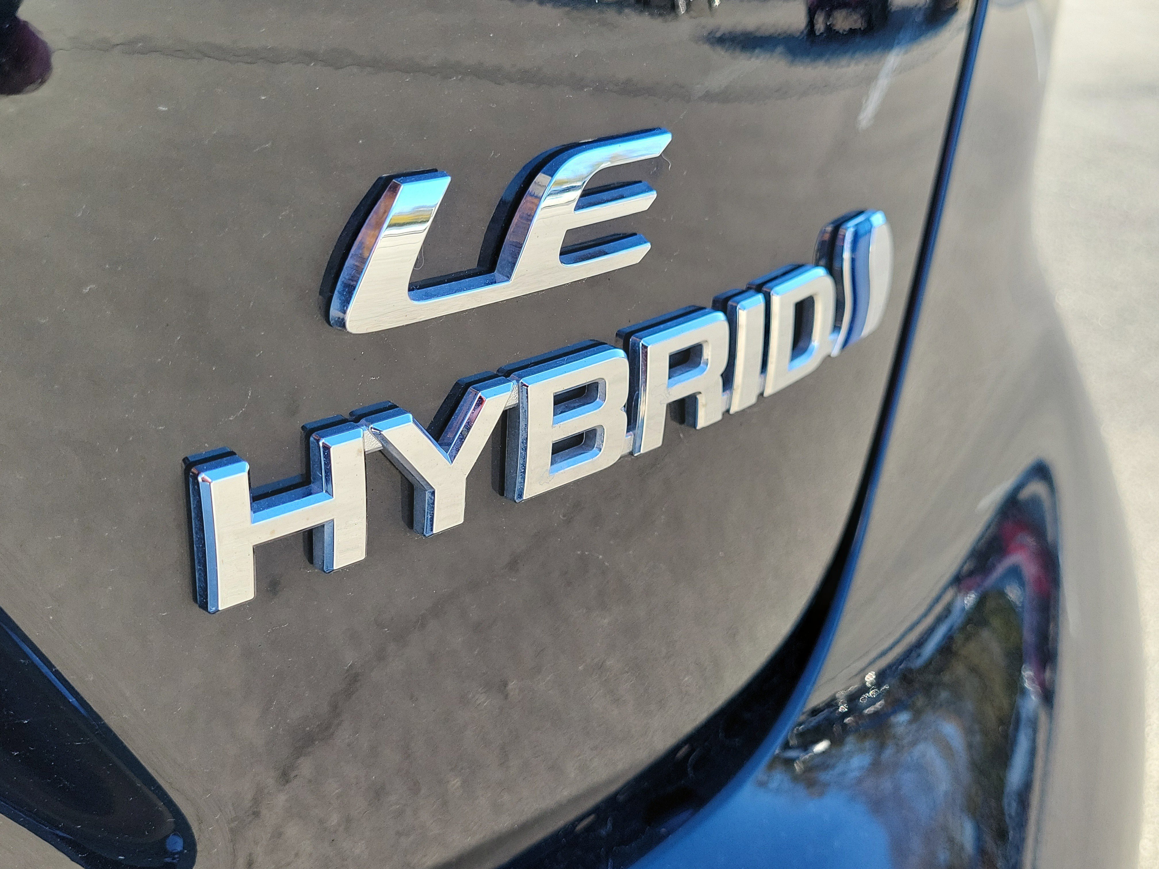 Used 2024 Toyota Corolla LE image 8