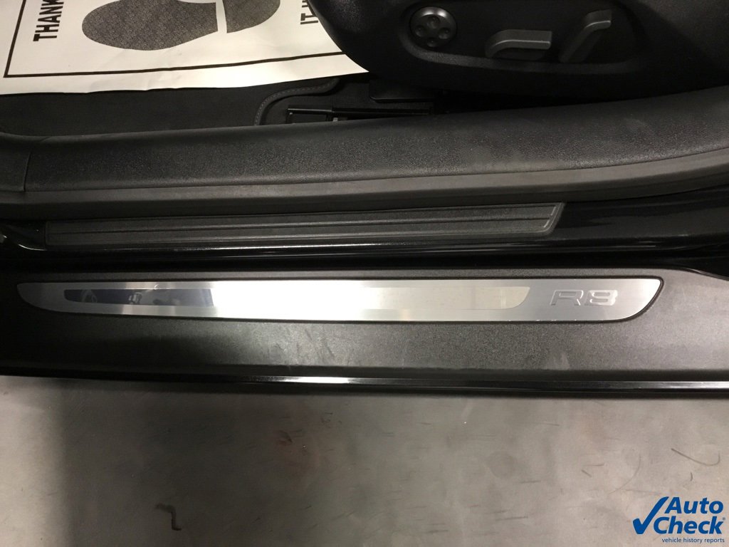 Used 2008 Audi R8 V8 image 22