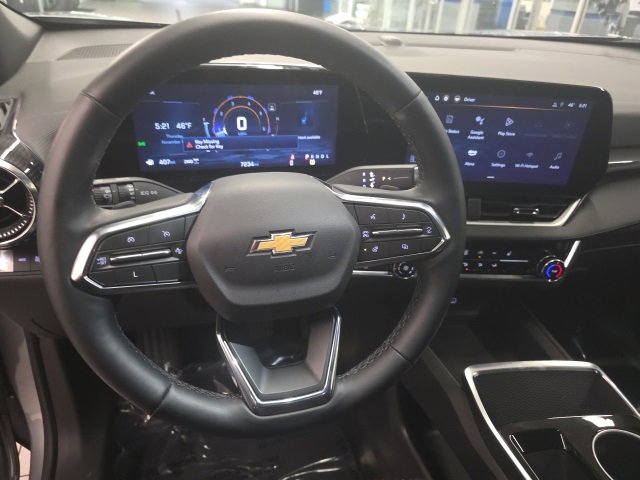 New 2025 Chevrolet Equinox LT w/ Safety and Technology Package image 12