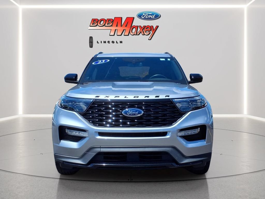 Used 2023 Ford Explorer ST-Line w/ Class IV Trailer Tow Package AWD/4WD image 2