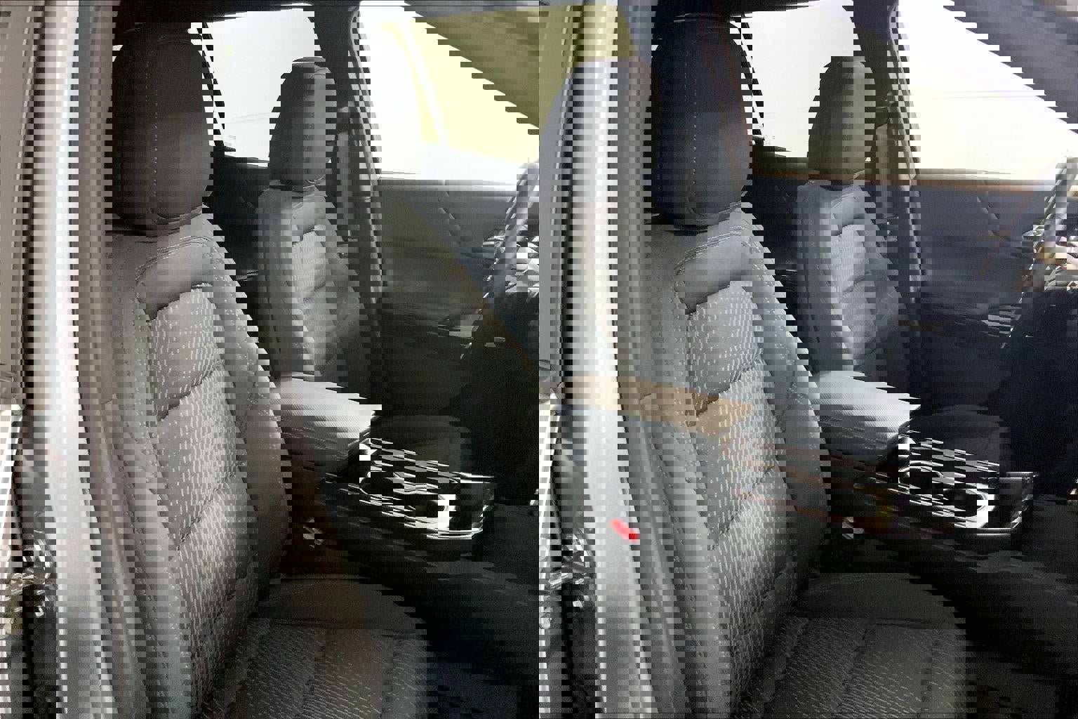 Used 2025 Chevrolet Equinox LT image 7