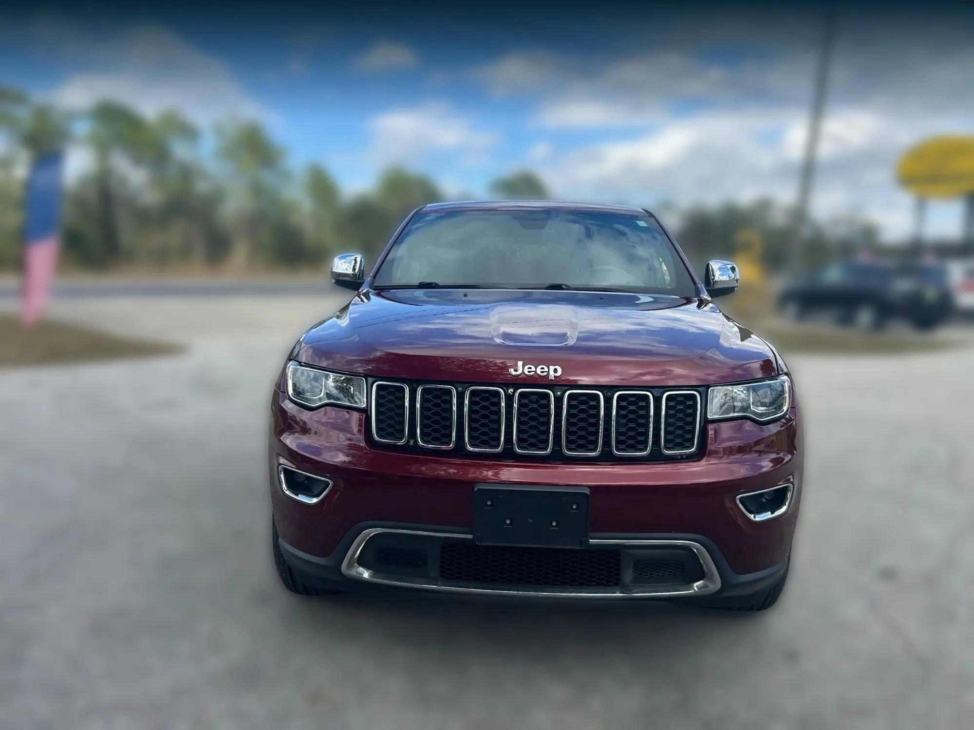 Used 2017 Jeep Grand Cherokee Limited image 2