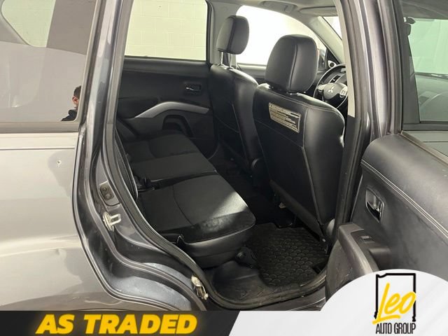Used 2012 Mitsubishi Outlander SE AWD/4WD image 12