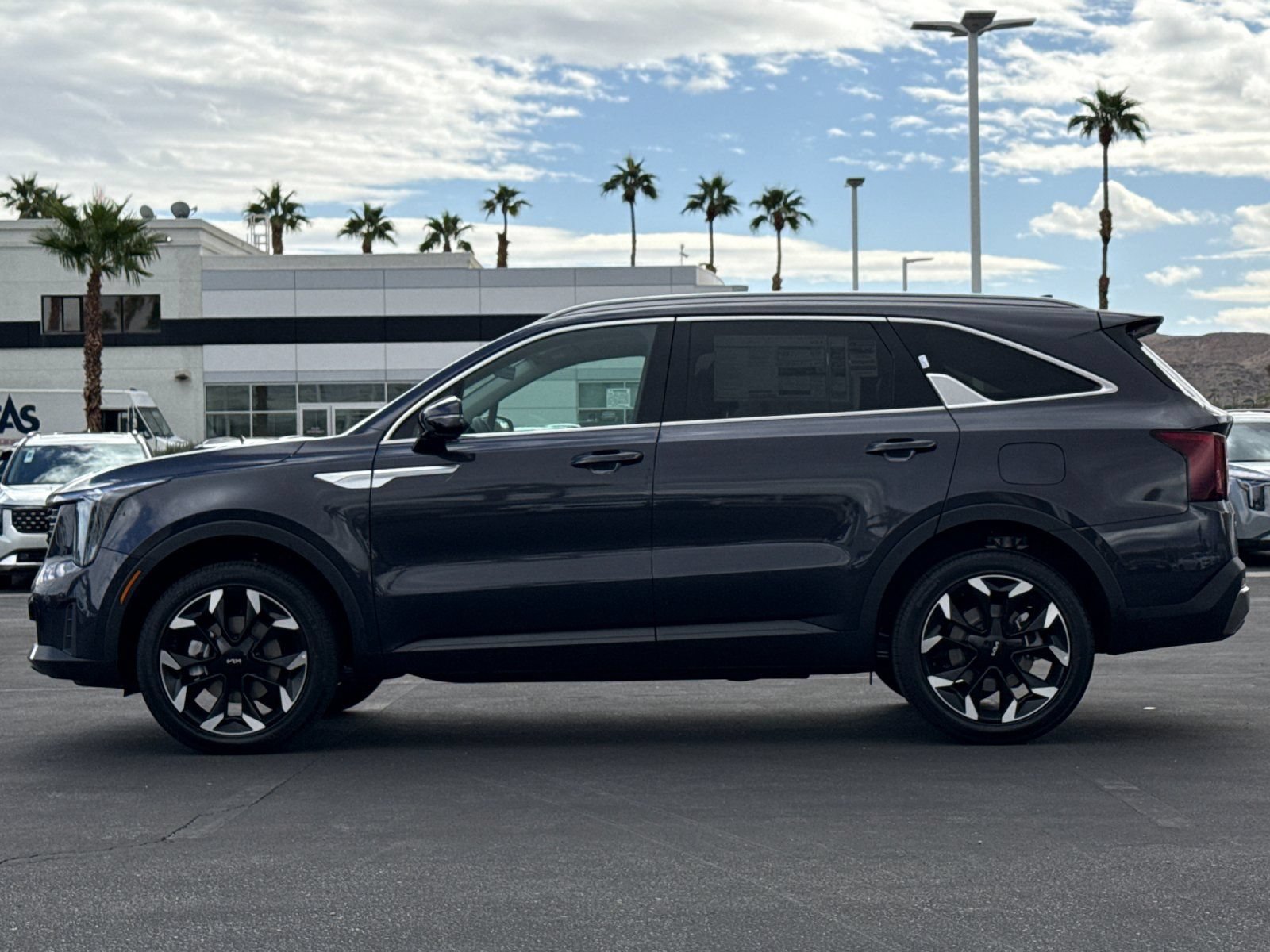 Certified 2026 Kia Sorento EX AWD/4WD image 6