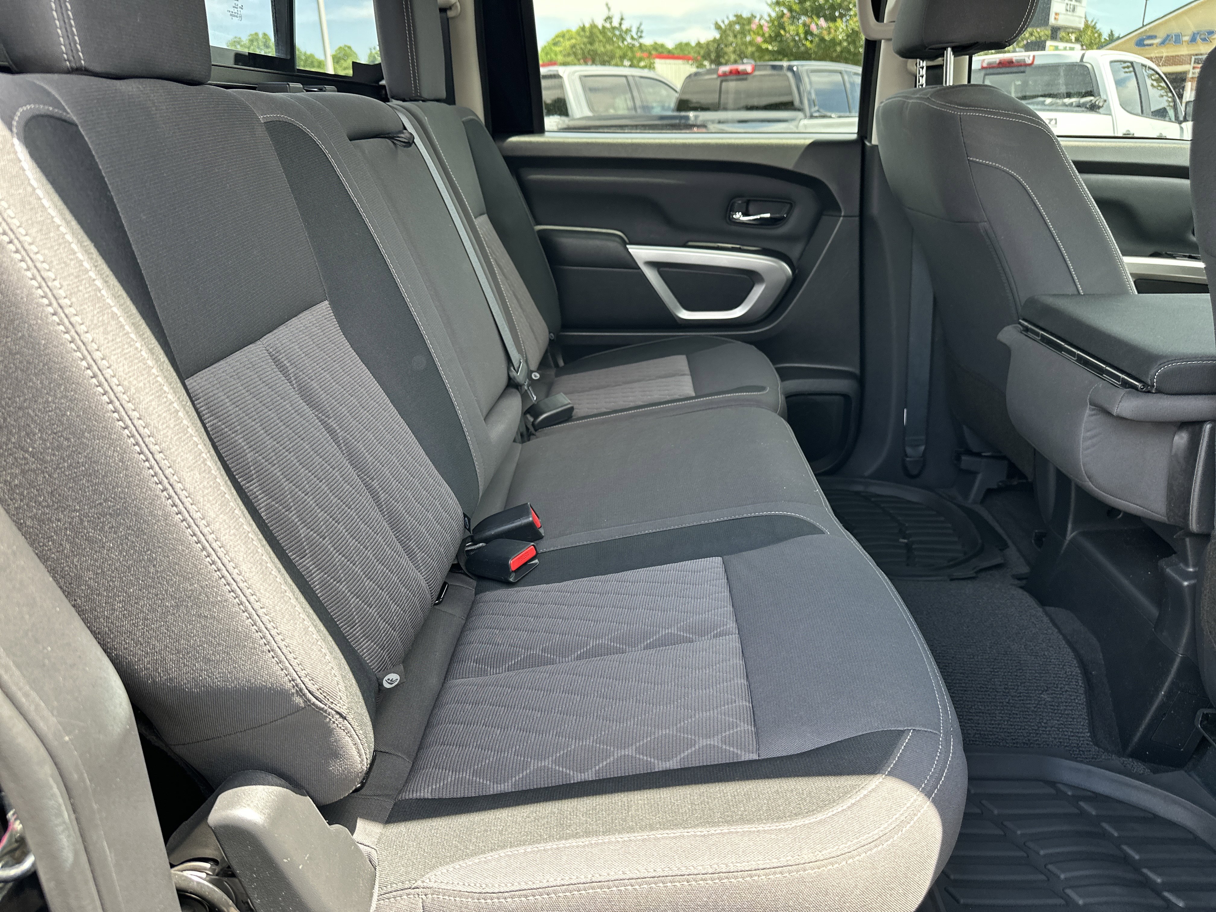 Used 2024 Nissan Titan SV w/ Accessory Utility Package AWD/4WD image 15