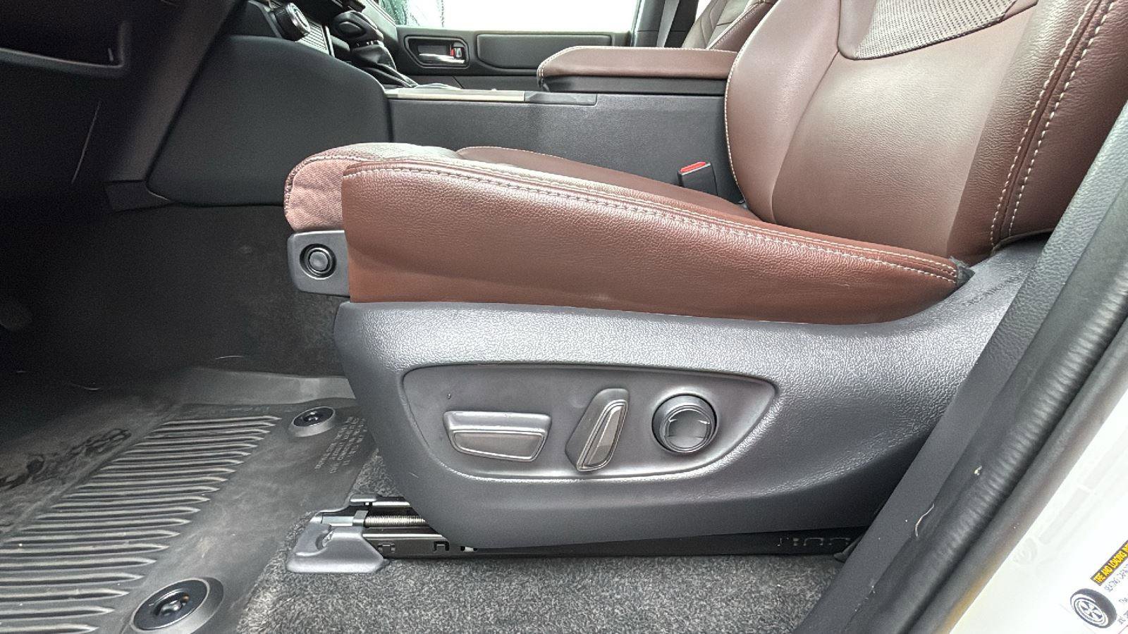 Used 2024 Toyota Land Cruiser w/ Premium Package image 23