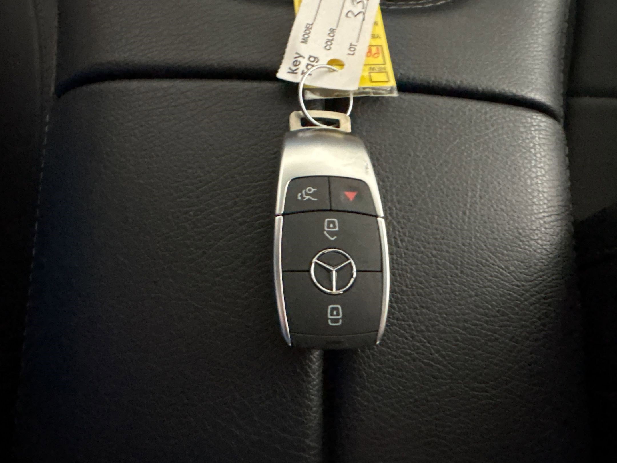 Used 2023 Mercedes-Benz GLE 450 4MATIC w/ Premium Package image 20