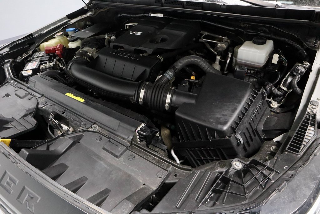 Used 2022 Nissan Frontier PRO-4X w/ Pro-4X Premium Package image 18