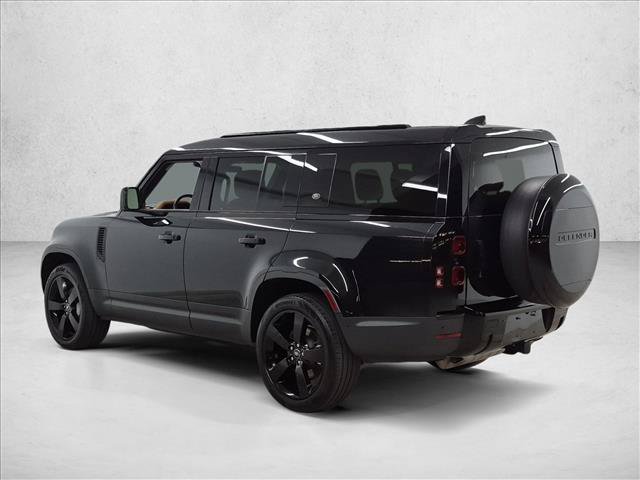 Used 2023 Land Rover Defender 130 SE AWD/4WD image 8