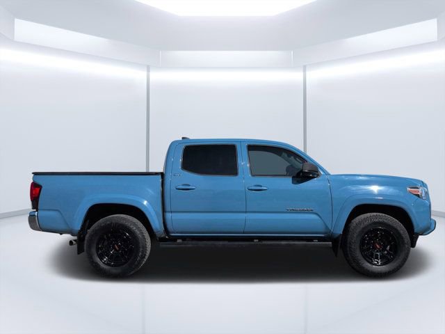 Used 2019 Toyota Tacoma SR5 RWD image 2