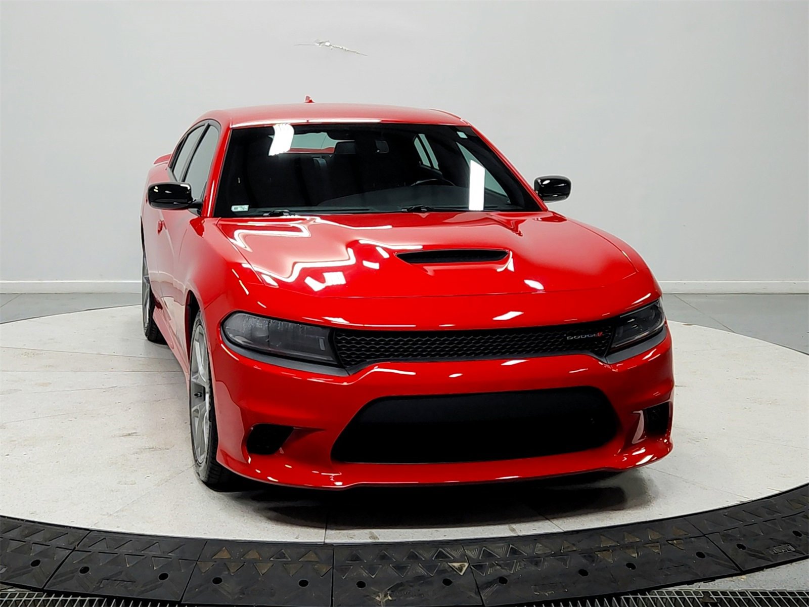 Used 2023 Dodge Charger GT image 2