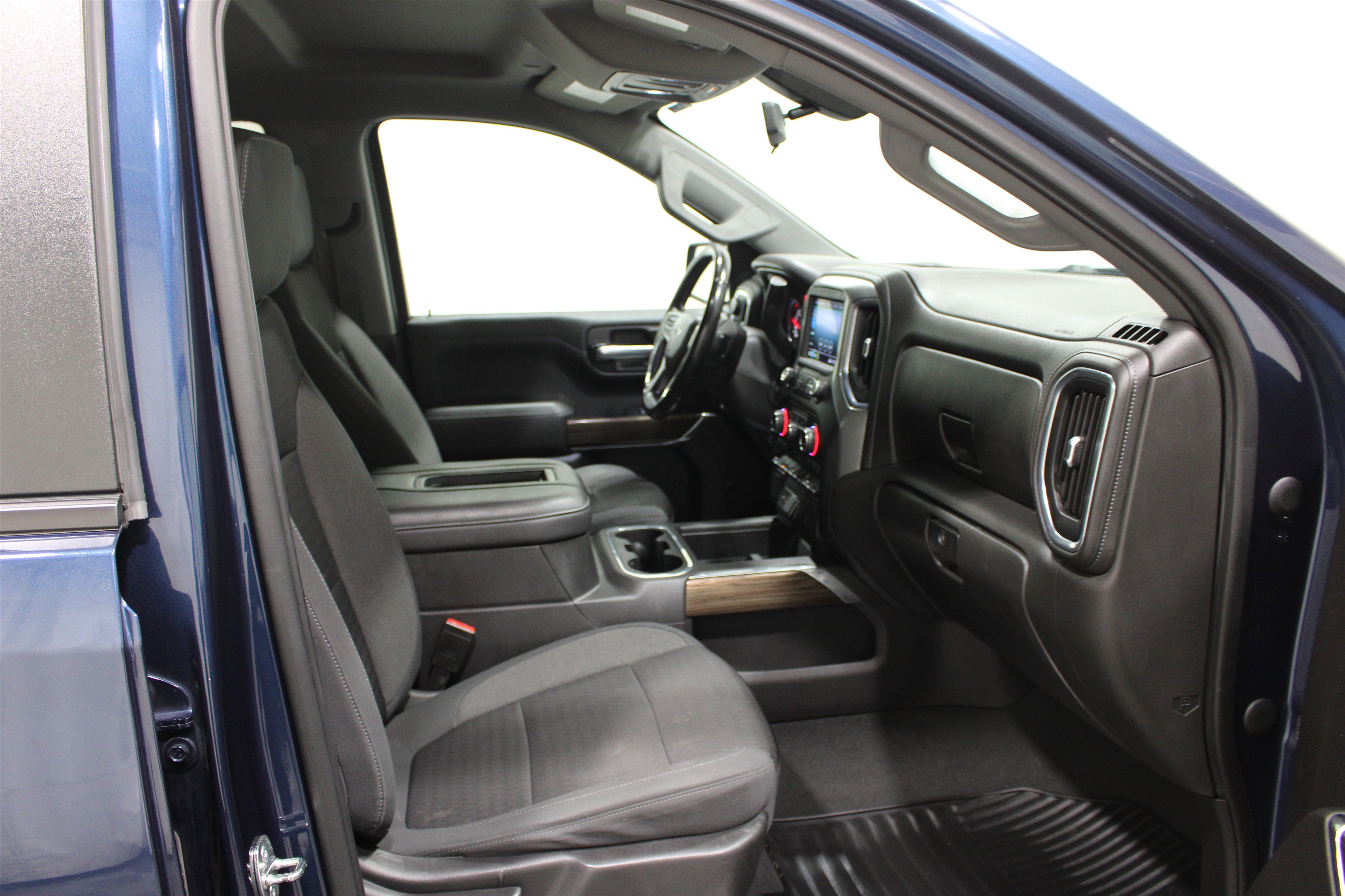 Used 2021 Chevrolet Silverado 1500 RST image 26