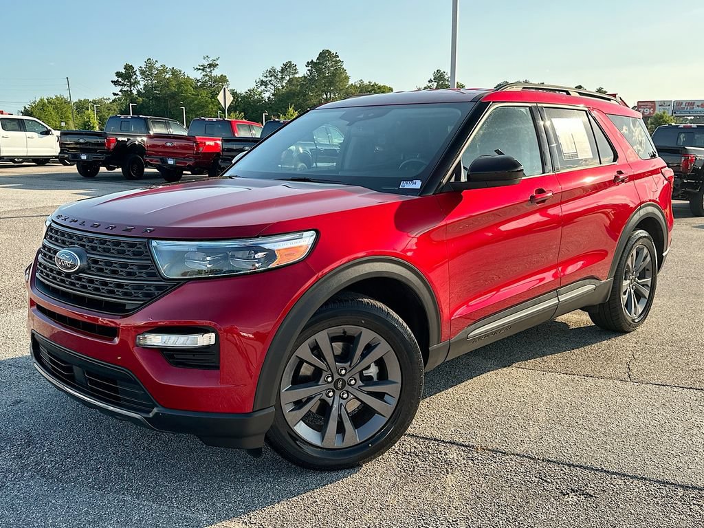 Certified 2023 Ford Explorer XLT w/ Equipment Group 202A