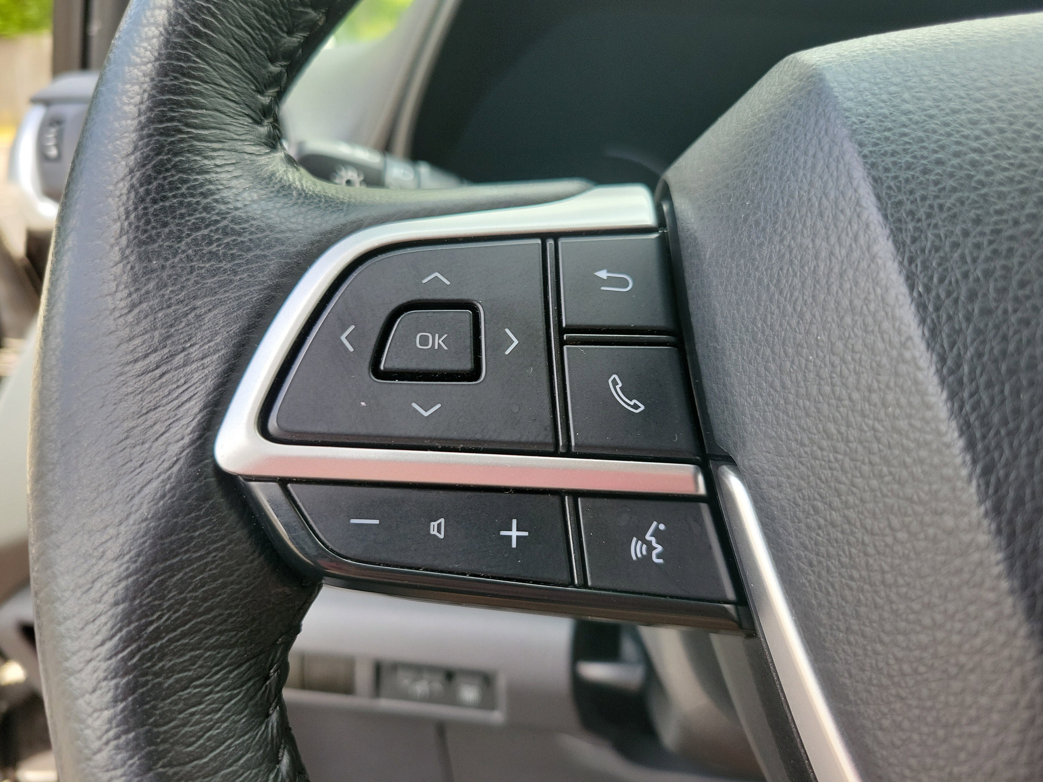 Used 2022 Toyota Sienna XLE w/ XLE Plus Package FWD image 18