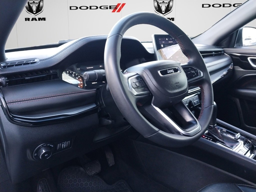 Used 2023 Jeep Compass Trailhawk image 13