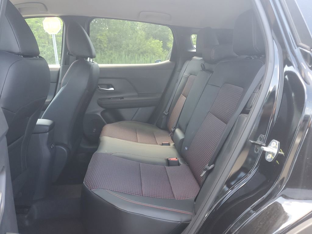 New 2025 Nissan Kicks SR AWD/4WD image 25
