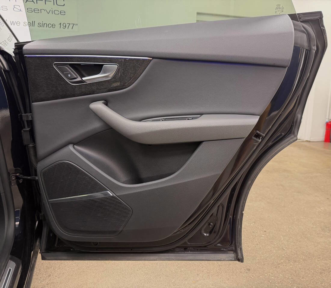 Used 2019 Audi Q8 Premium Plus w/ Premium Plus image 65