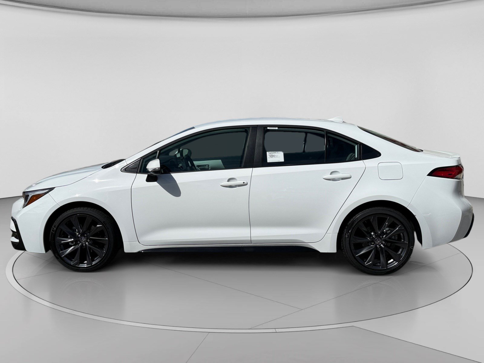 New 2026 Toyota Corolla SE FWD image 2