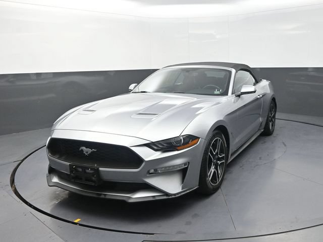 Used 2020 Ford Mustang Premium RWD image 5