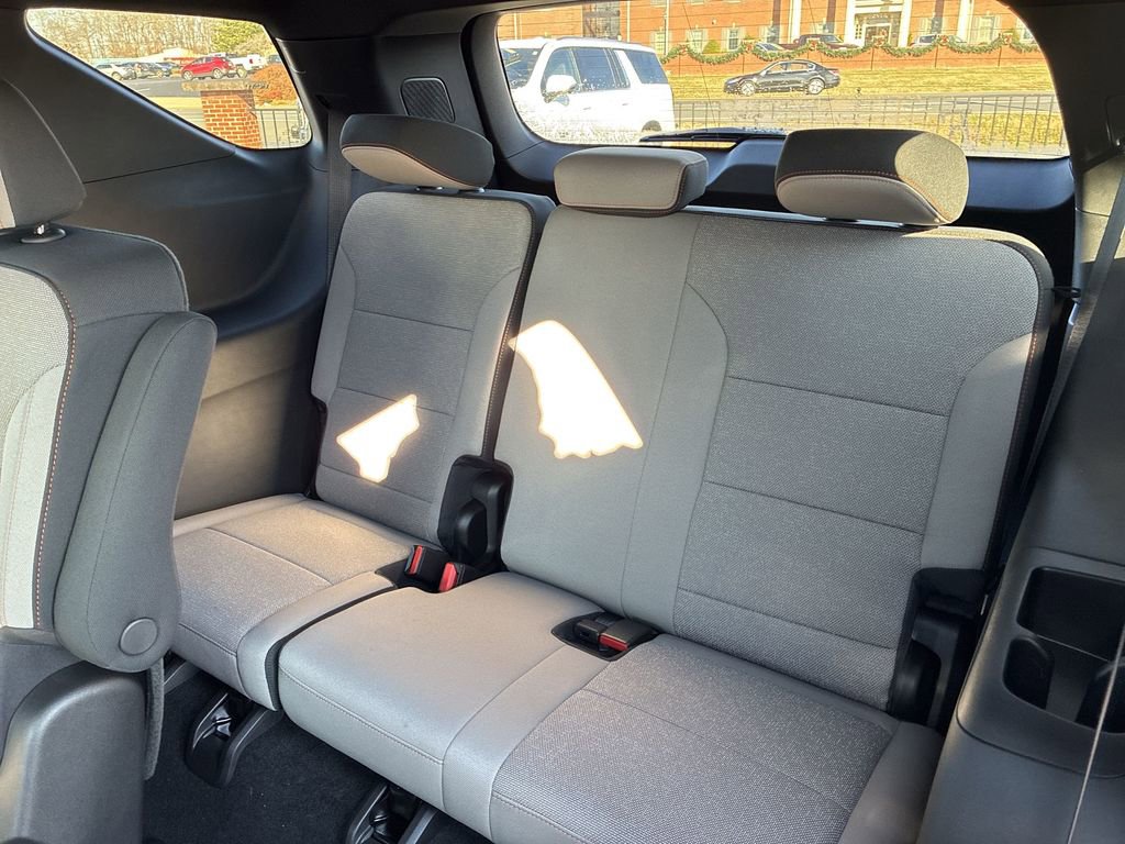 New 2026 Chevrolet Traverse LT w/ Sun and Wheel Package image 20