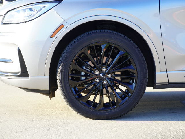 Used 2024 Lincoln Corsair Reserve w/ Equipment Group 201A FWD image 9