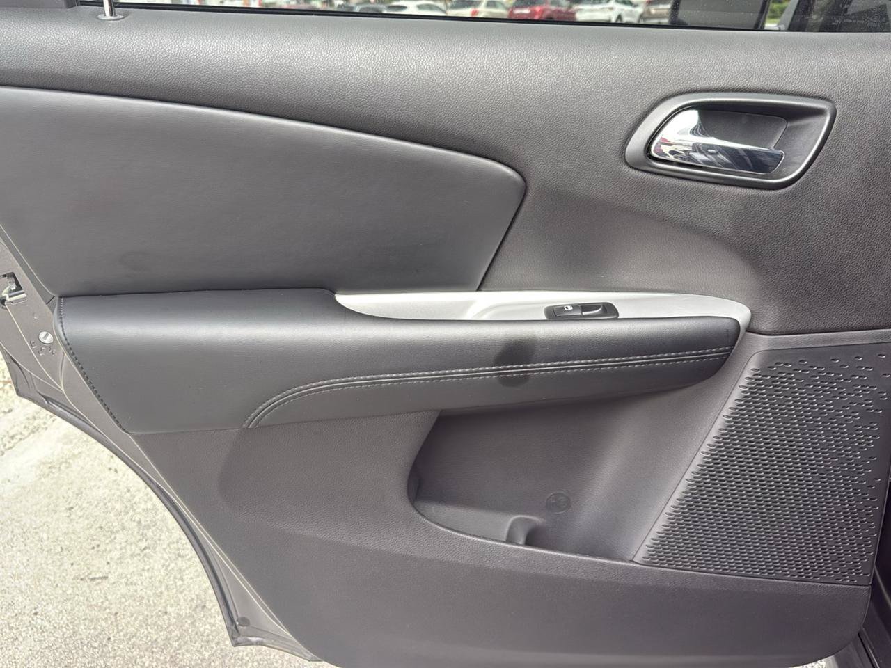 Used 2020 Dodge Journey SE w/ SE Popular Equipment Group FWD image 32