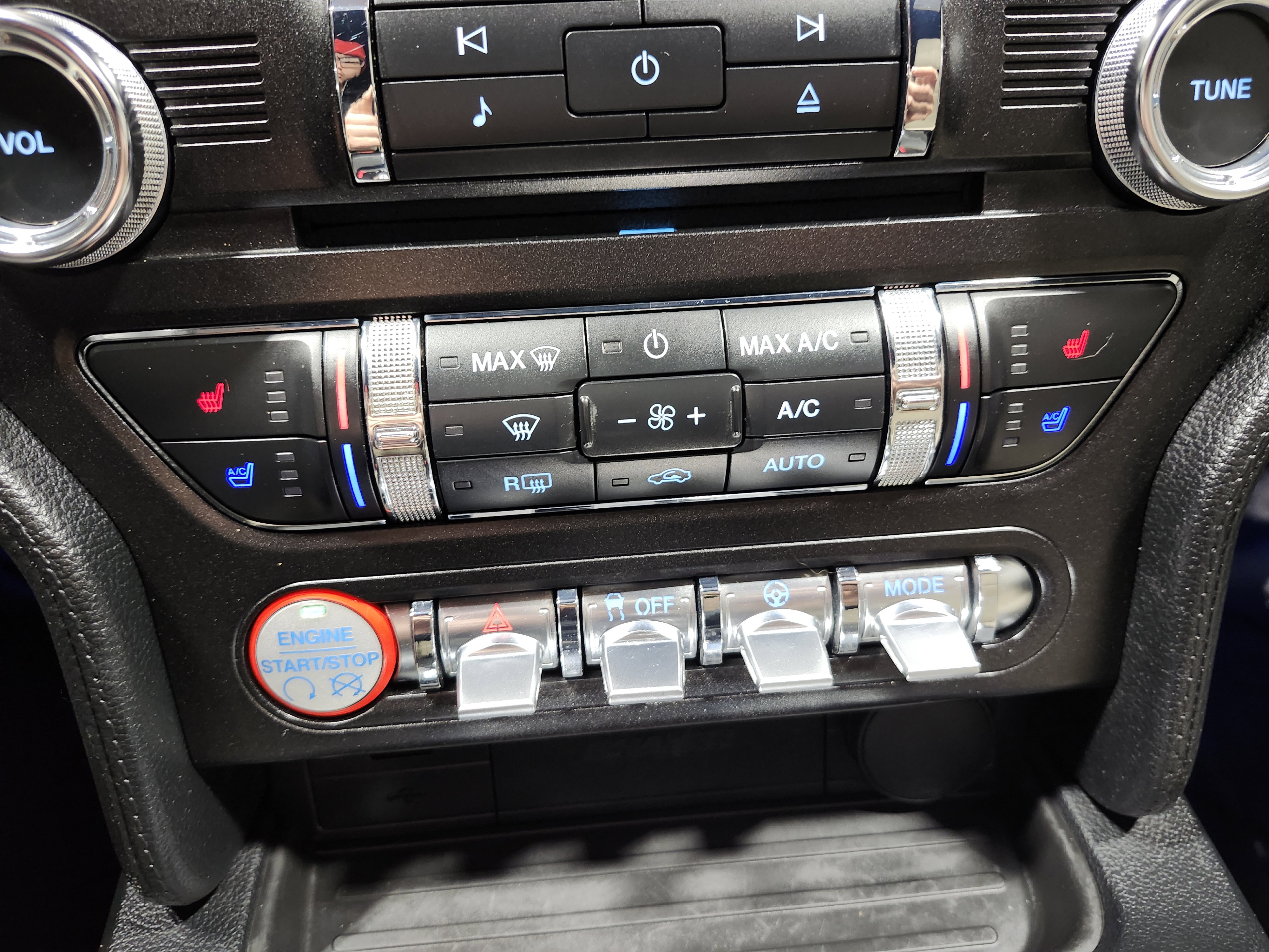 Used 2015 Ford Mustang GT Premium image 30