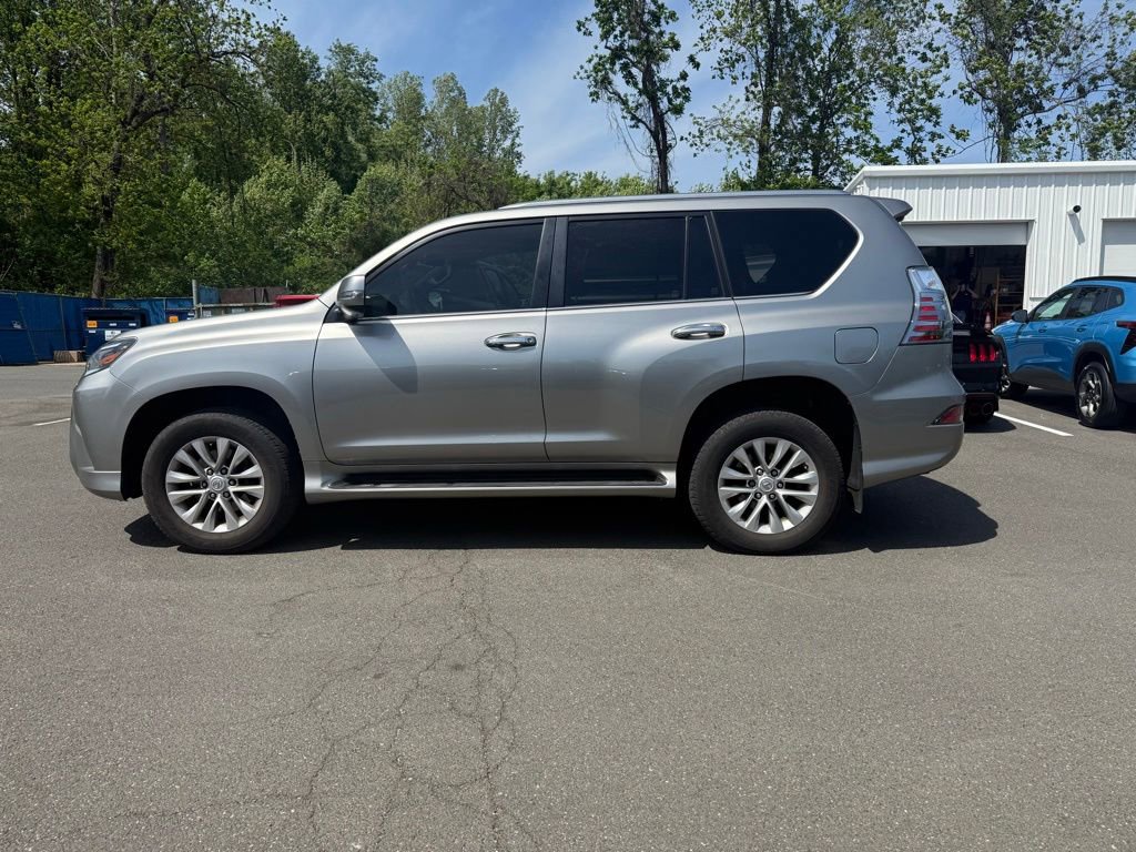 Used 2022 Lexus GX 460 Premium w/ Premium Package AWD/4WD image 7