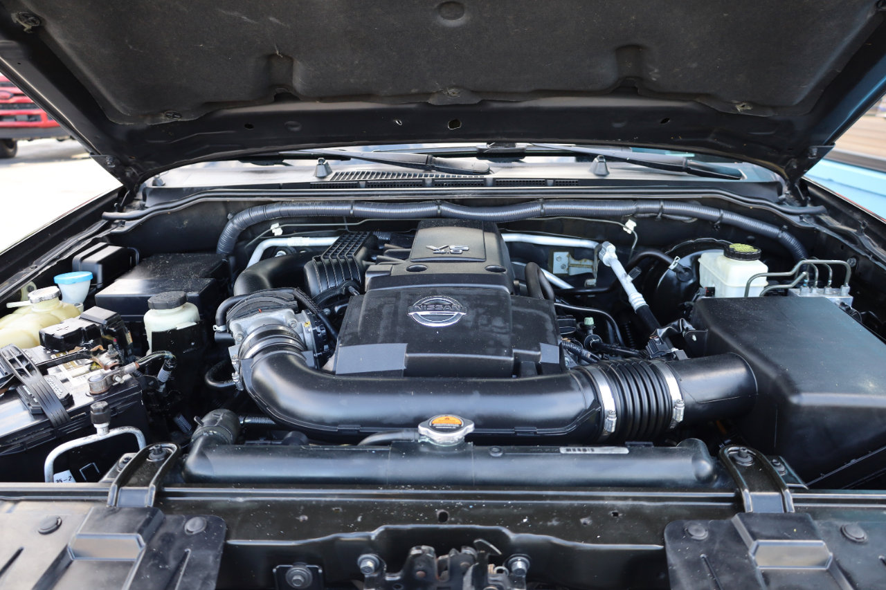 Used 2013 Nissan Frontier SV image 15