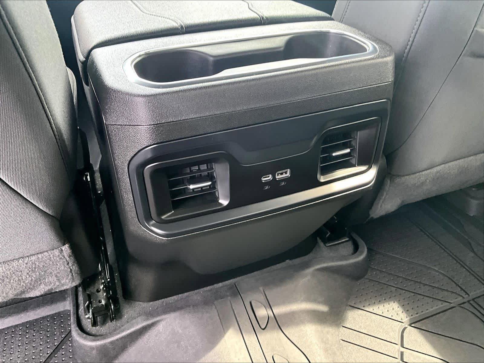 Used 2023 Chevrolet Silverado 1500 RST AWD/4WD image 28
