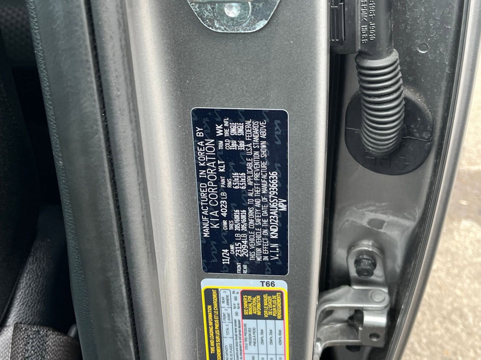 Used 2025 Kia Soul LX w/ LX Technology Package image 24