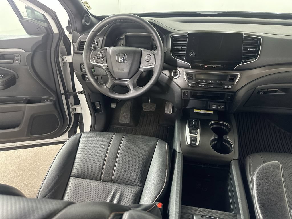 Used 2023 Honda Passport TrailSport image 19