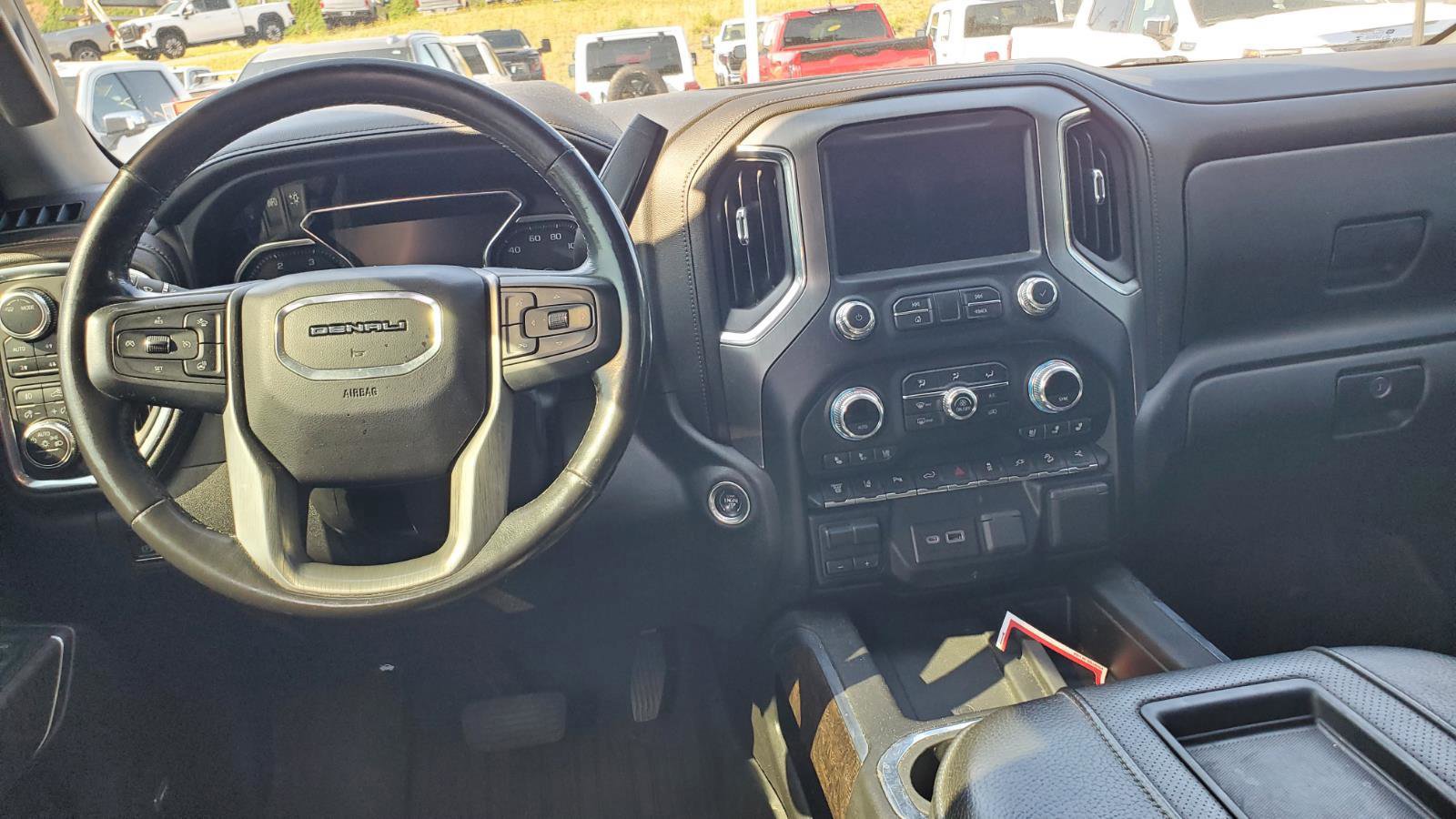 Used 2022 GMC Sierra 2500 Denali w/ Denali Ultimate Package AWD/4WD image 7