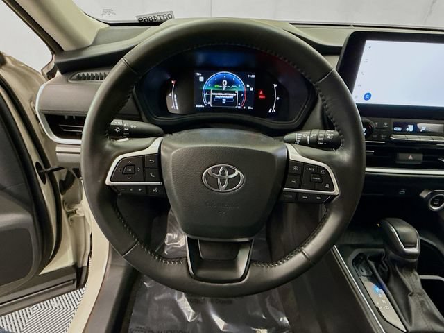 Used 2024 Toyota Grand Highlander AWD image 11