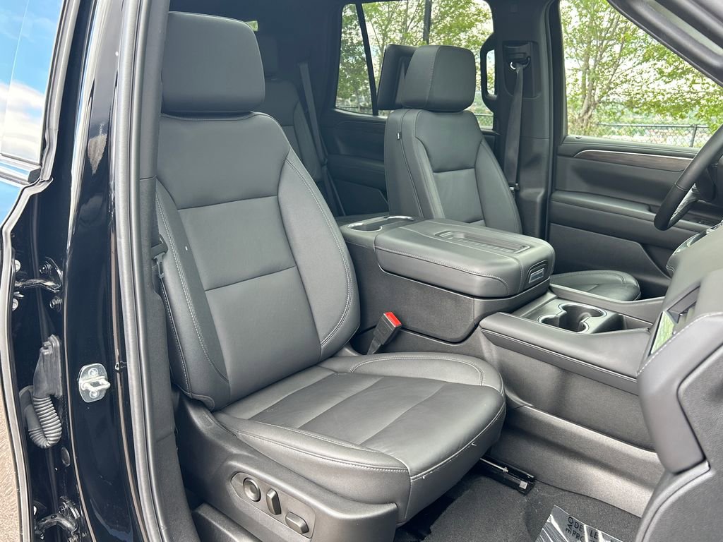 Used 2024 Chevrolet Tahoe Z71 w/ Z71 Off-Road Package AWD/4WD image 18