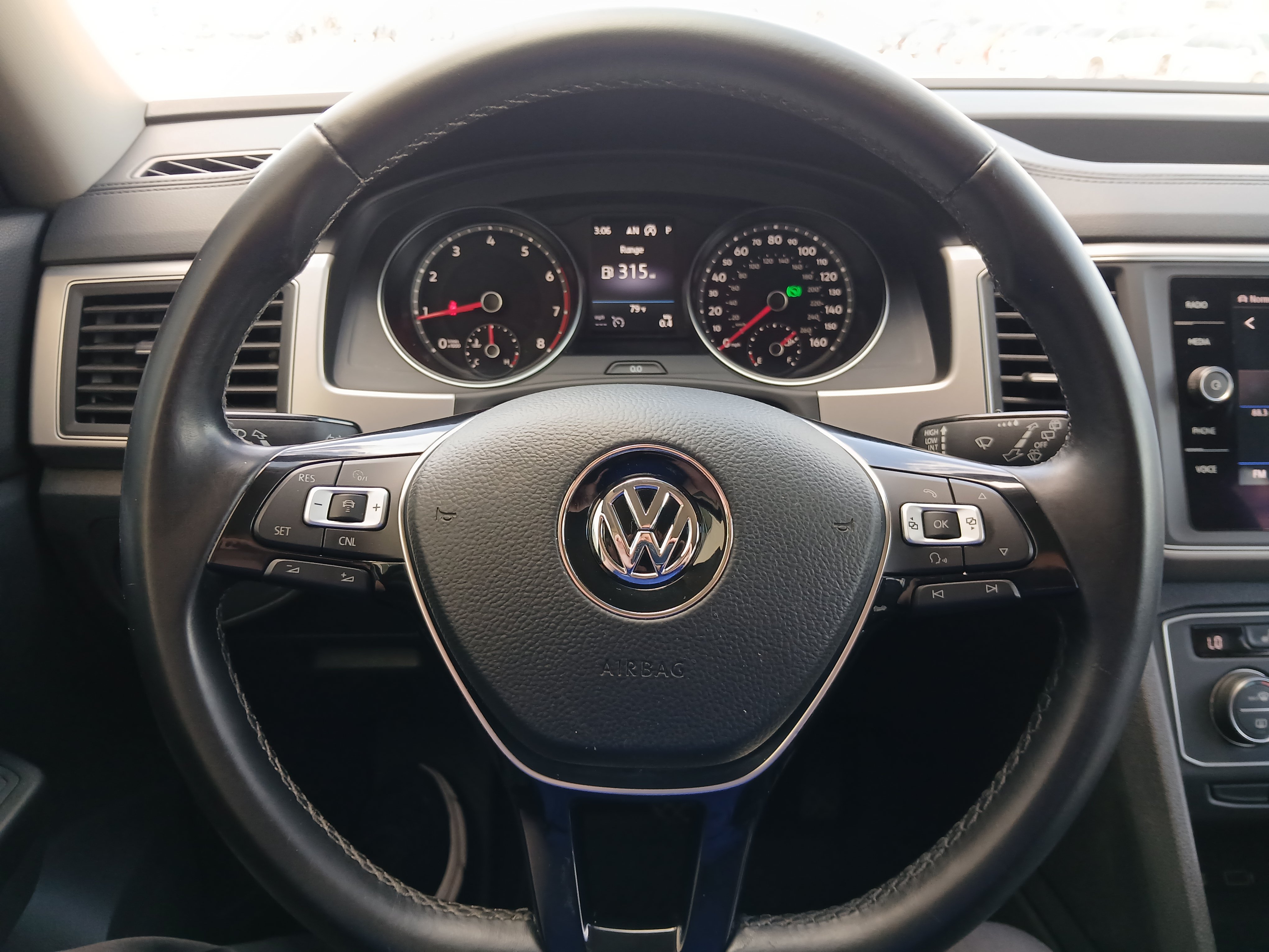 Used 2018 Volkswagen Atlas SE AWD/4WD image 10