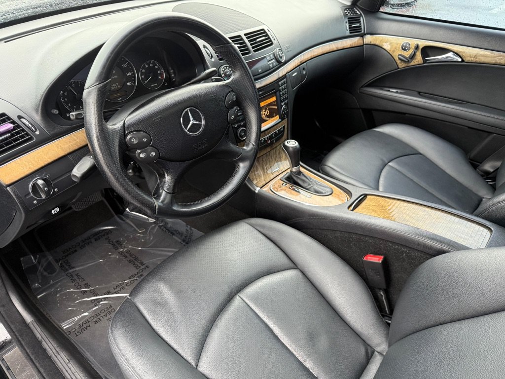 Used 2009 Mercedes-Benz E 350 Sedan image 8