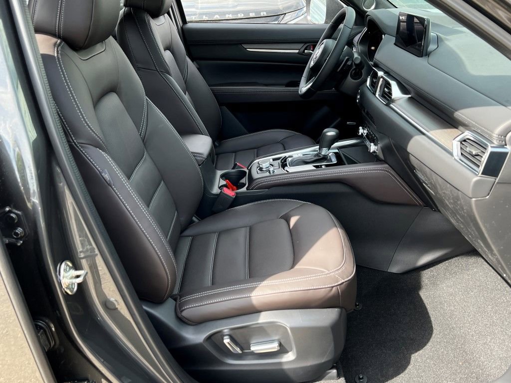 New 2025 MAZDA CX-5 Signature image 8