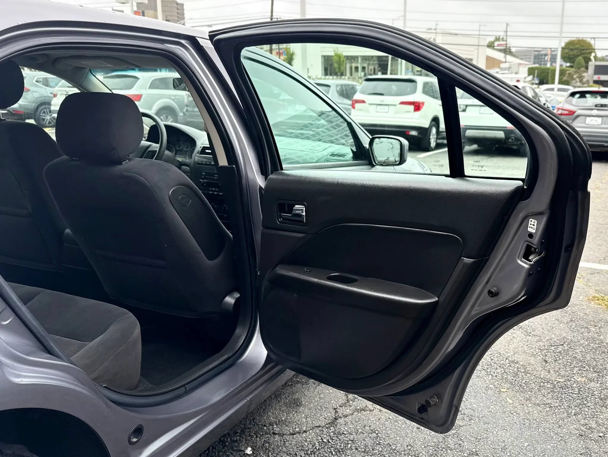 Used 2006 Ford Fusion SE FWD image 25