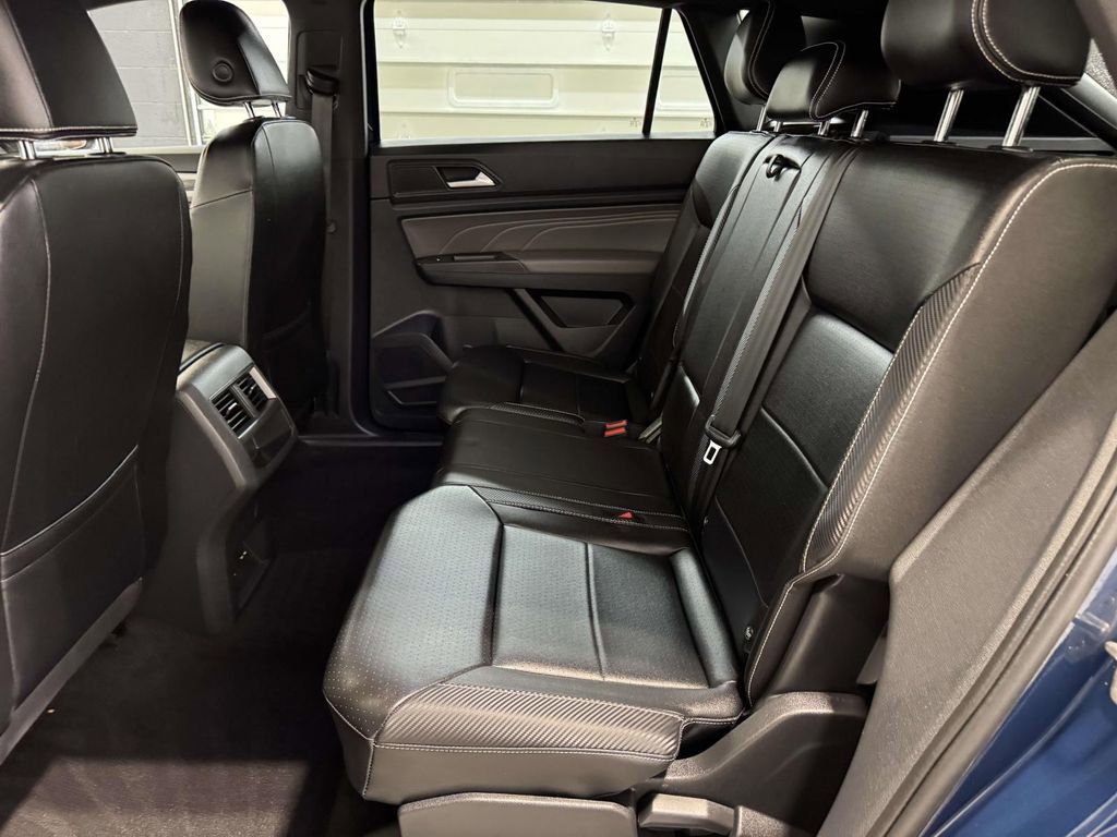 Used 2022 Volkswagen Atlas Cross Sport SE image 18