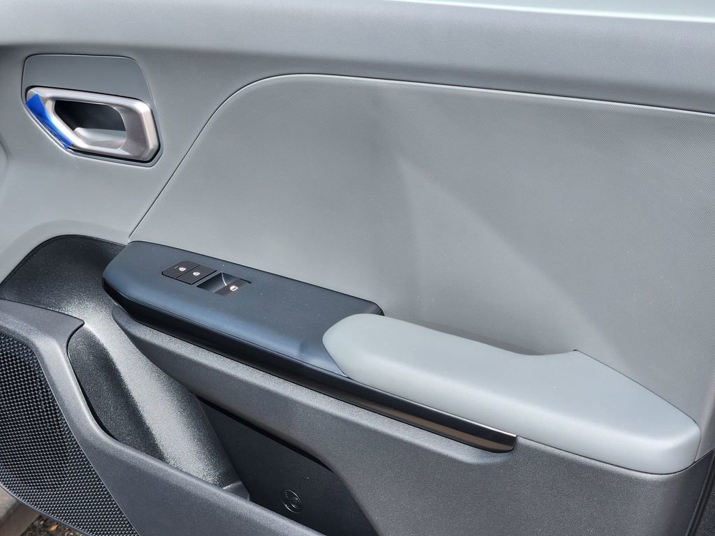 New 2026 Kia K4 LXS image 14