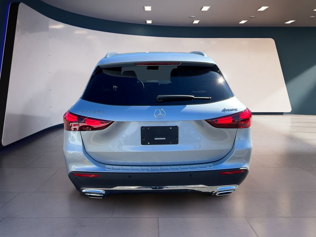 Certified 2026 Mercedes-Benz GLA 250 4MATIC image 4