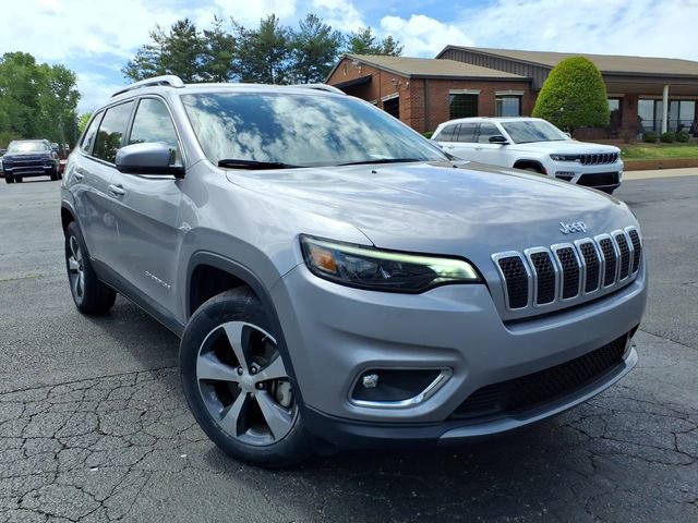 Used 2019 Jeep Cherokee Limited image 18