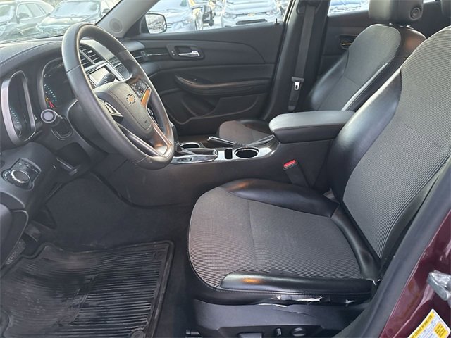 Used 2015 Chevrolet Malibu LT w/ Power Convenience Package image 9