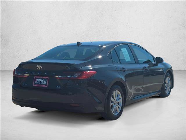 Used 2025 Toyota Camry LE w/ Convenience Package image 5