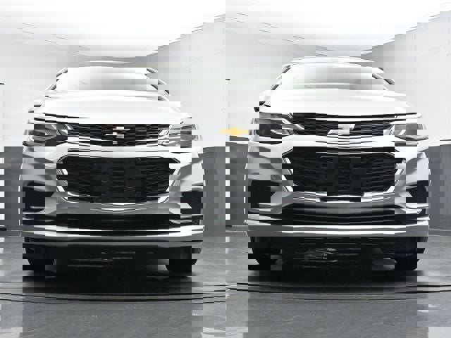 Used 2018 Chevrolet Cruze LT w/ Convenience Package image 27