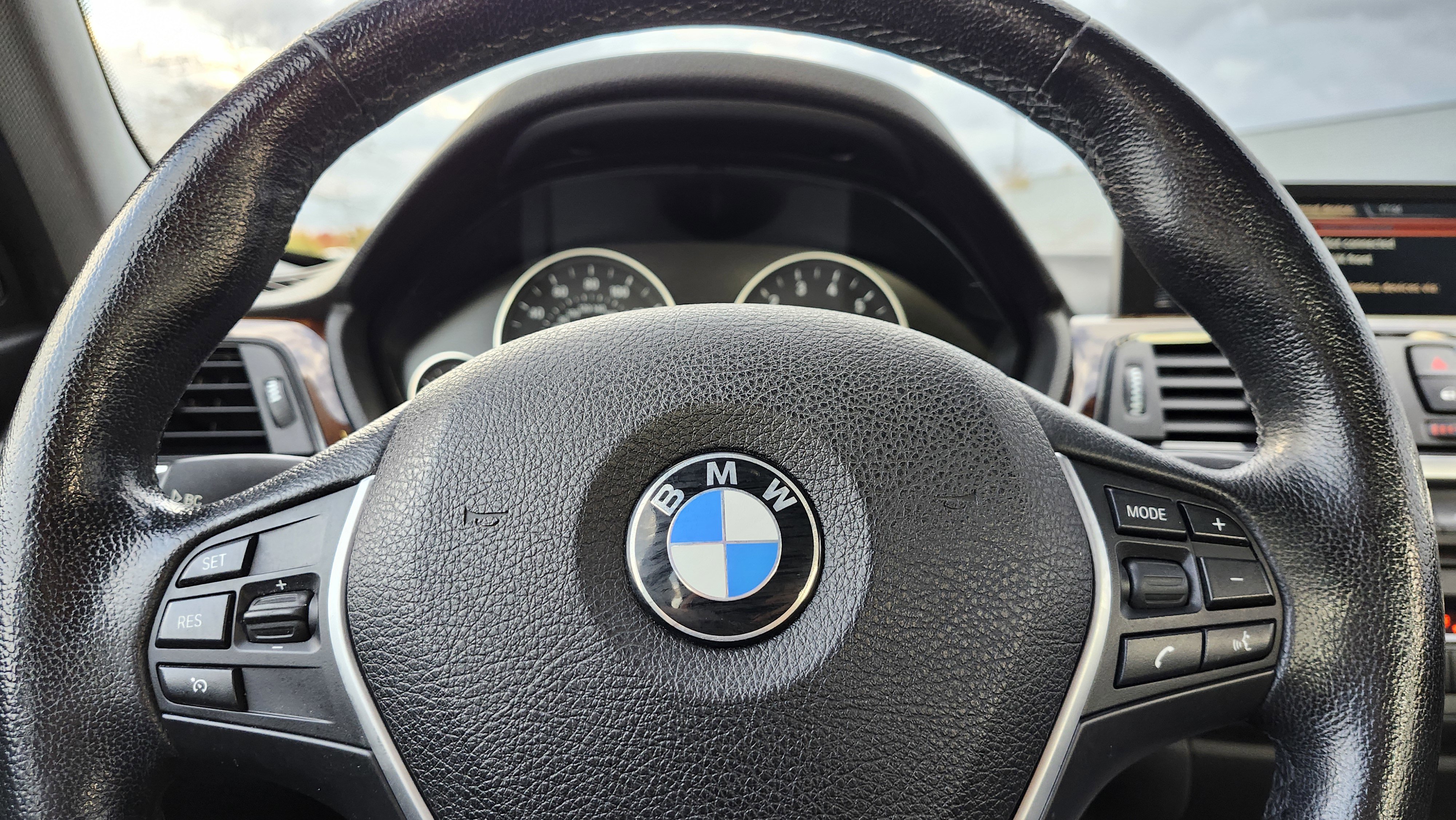 Used 2015 BMW 328i xDrive Sedan image 22