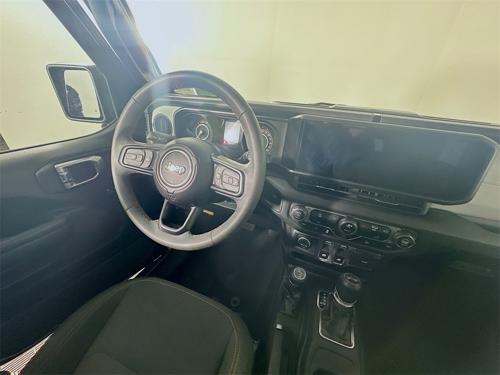 Used 2024 Jeep Wrangler Sport S image 9