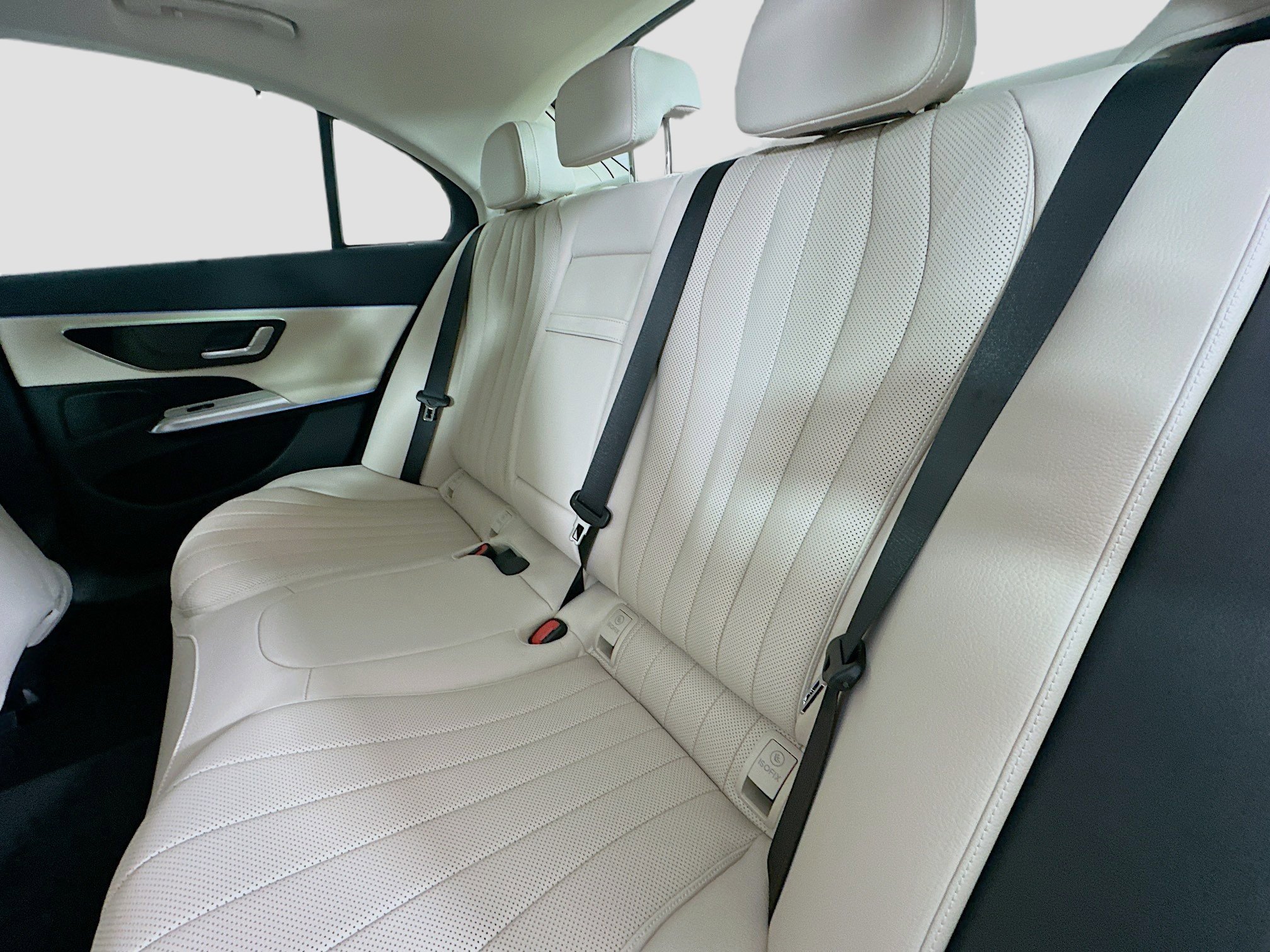 Certified 2026 Mercedes-Benz E 350 4MATIC Sedan image 32